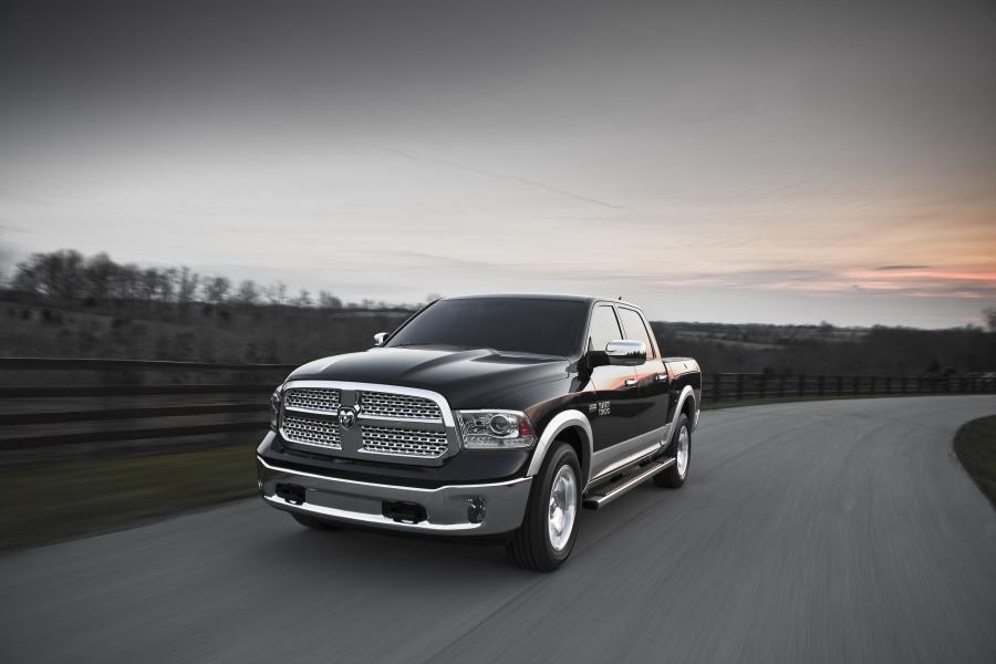  Dodge Ram 1500 2013 года  (фото 66 из 106)